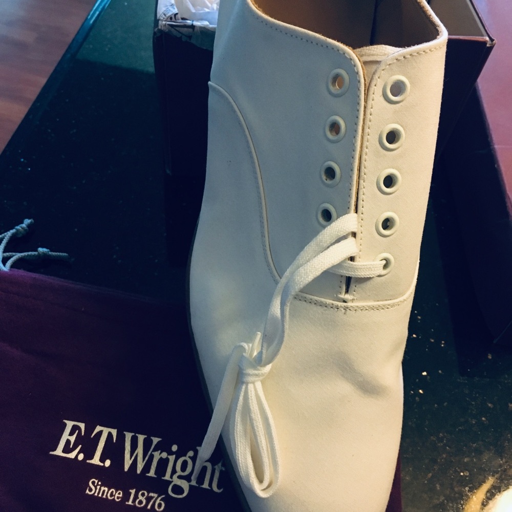 Shoes - Picture 4 of 7